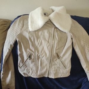 NWOT Guess White Luxurious Faux Fur Cream Leather Moto Jacket Womens S